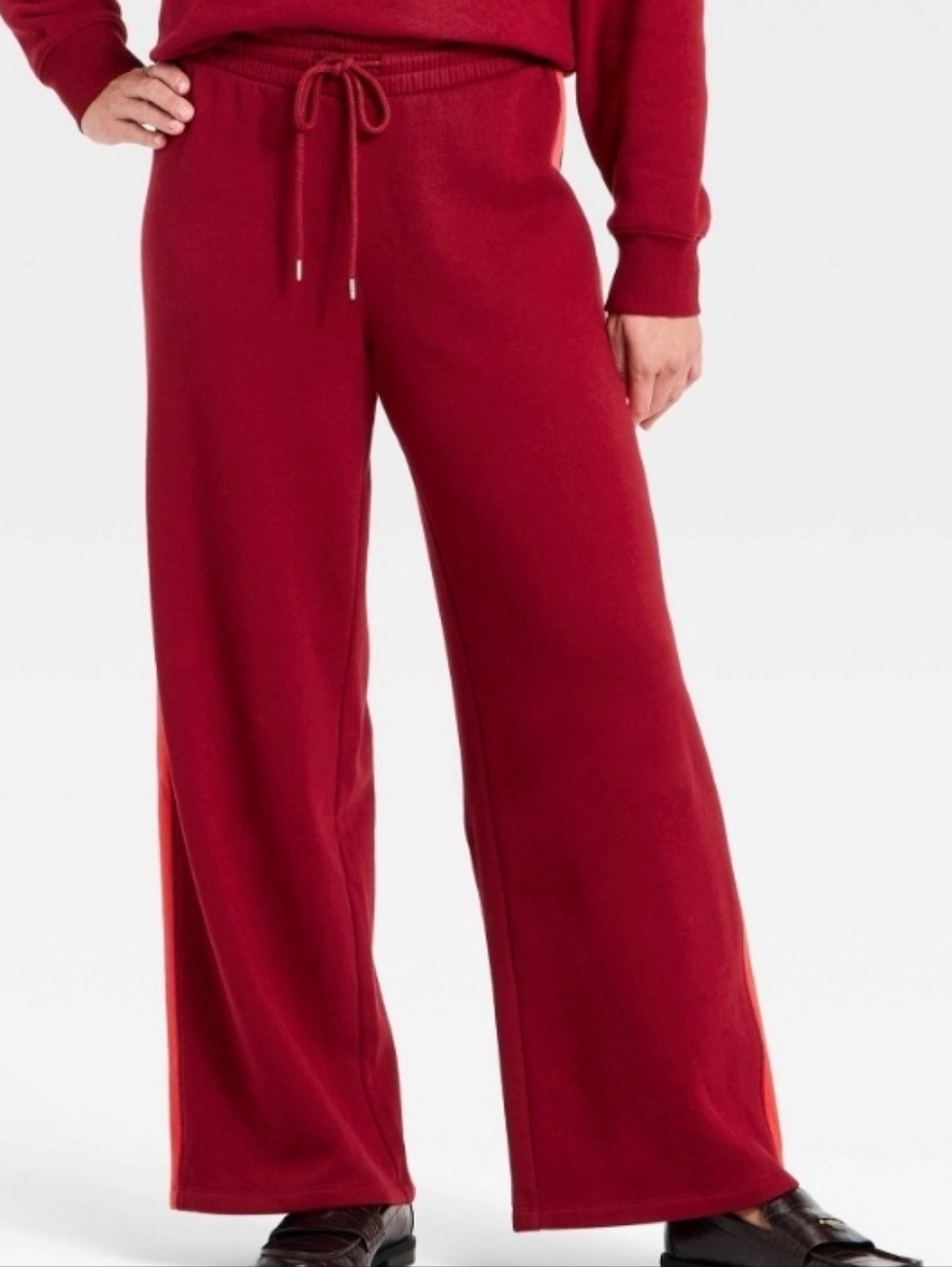 Nwt Universal Thread Maroon With Red Stripe Wide Leg Sweatpants